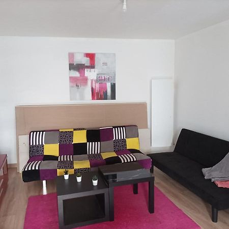 Petite Maison Agreable Pour 6 Voyageurs Apartment Bogny-sur-Meuse Екстериор снимка
