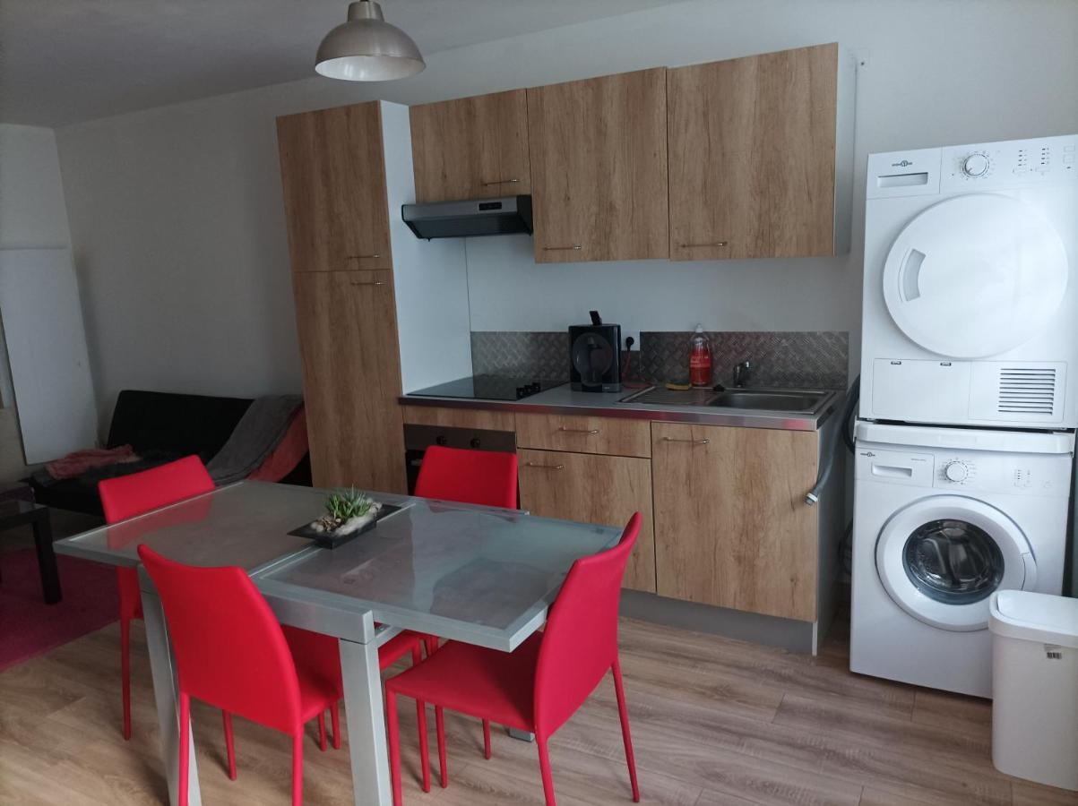 Petite Maison Agreable Pour 6 Voyageurs Apartment Bogny-sur-Meuse Екстериор снимка